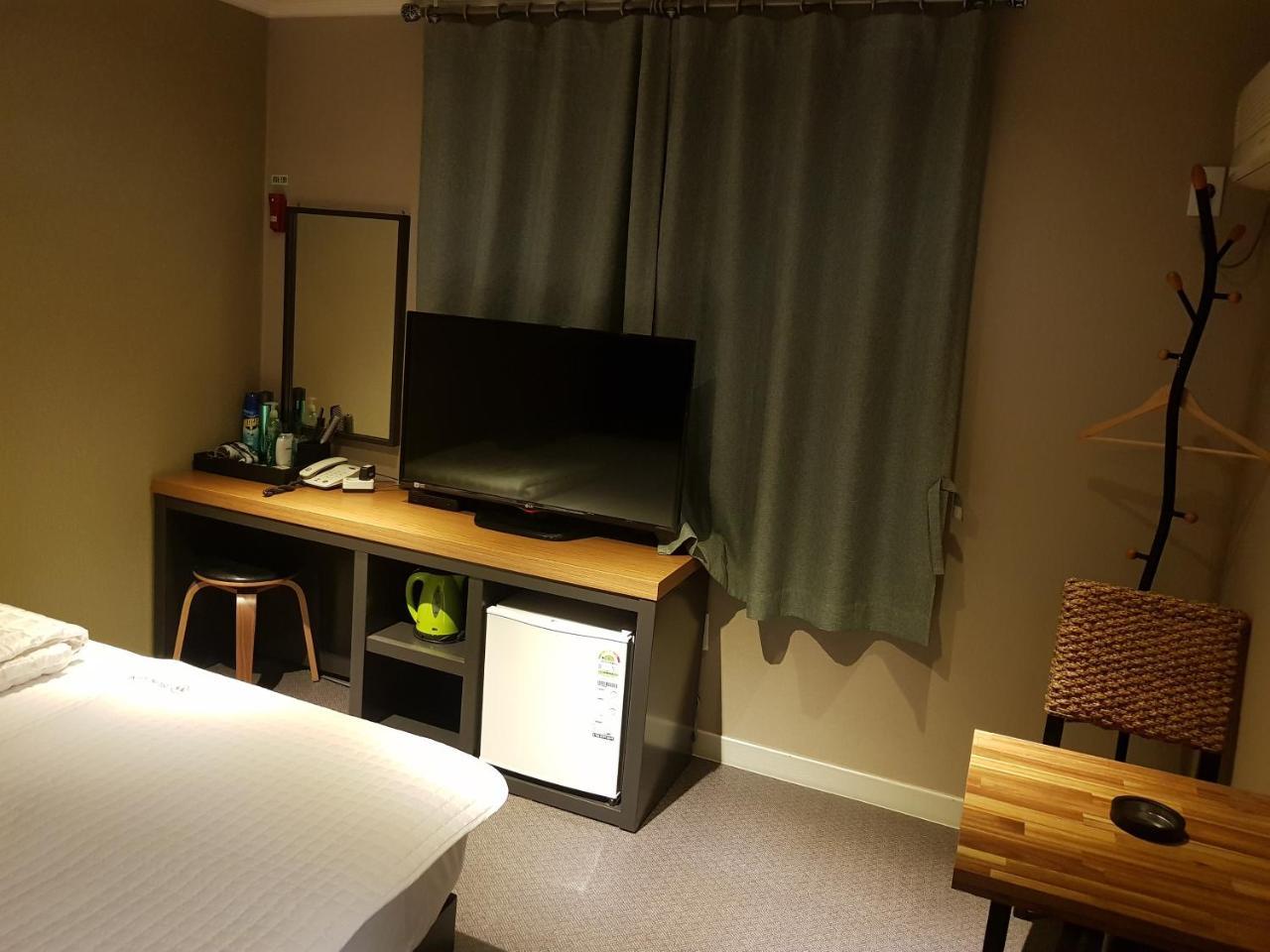 Sunshine Motel Пусан Екстериор снимка