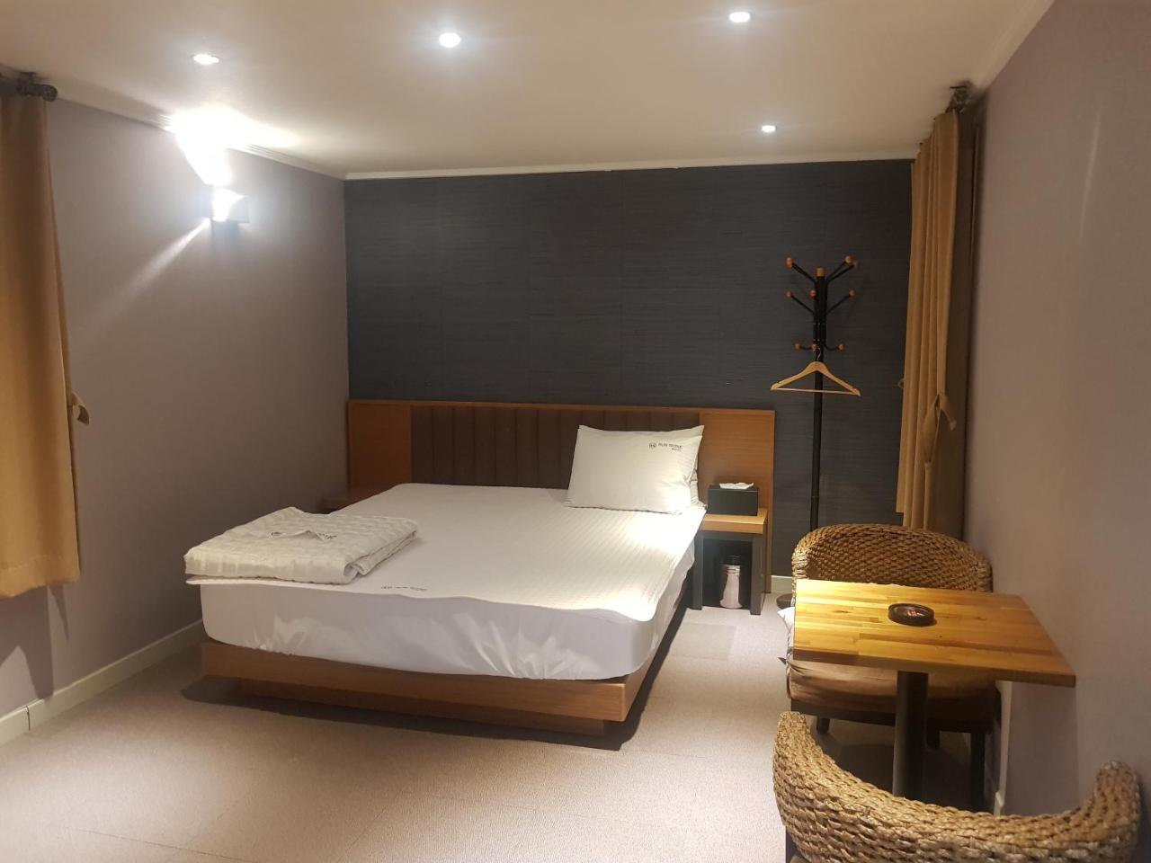 Sunshine Motel Пусан Екстериор снимка